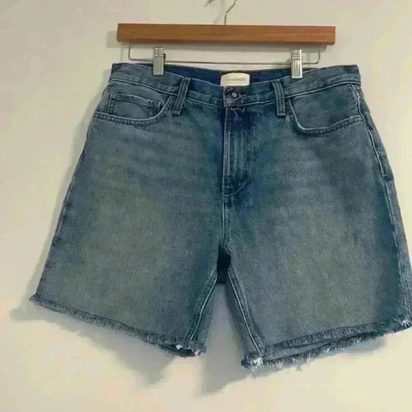 NWOT FAVORITE DAUGHTER The Tommy dublin Raw Hem Short - Picture 3 of 11